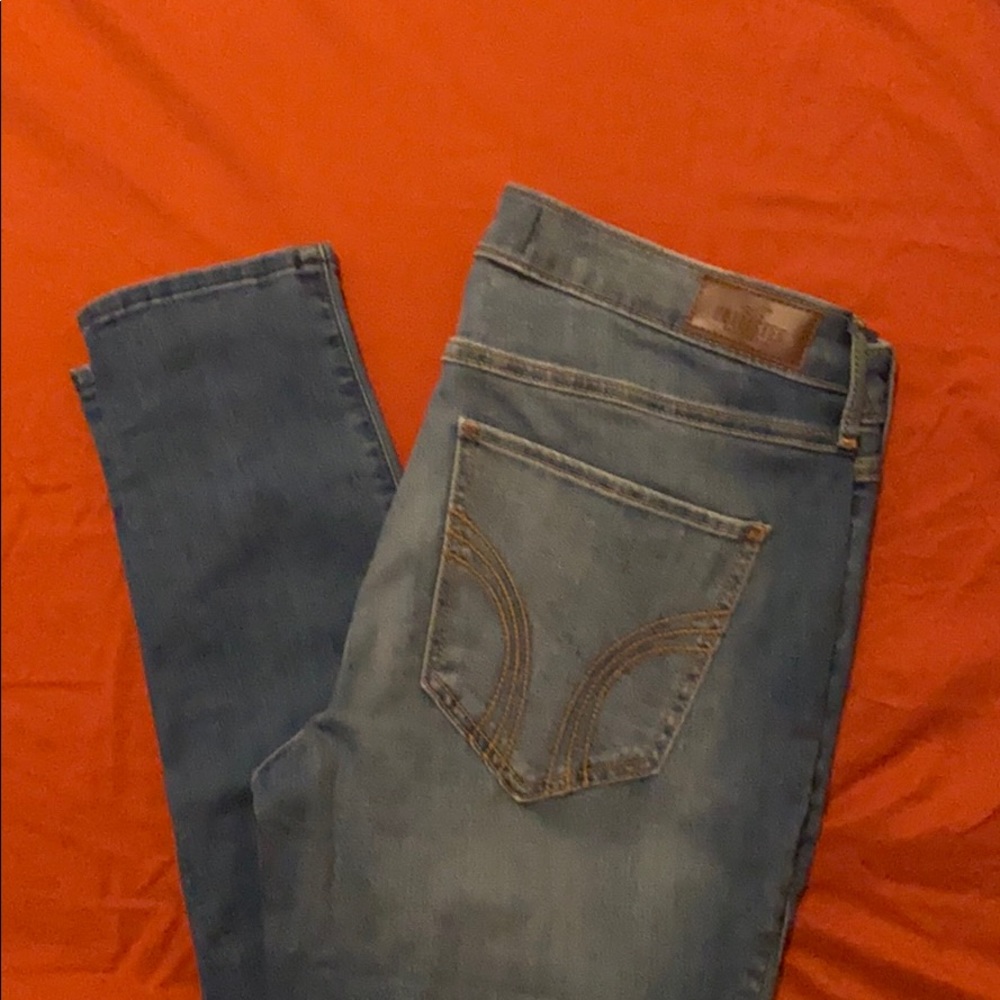 Hollister mid-rise super skinny jeans